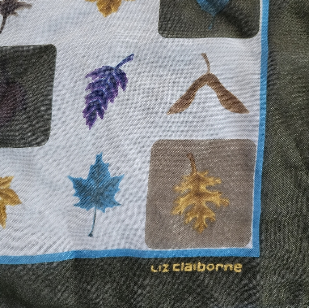 LIZ CLAIBORNE Autumn Leaves Scarf | SZ 20" Sq - Picture 6 of 10